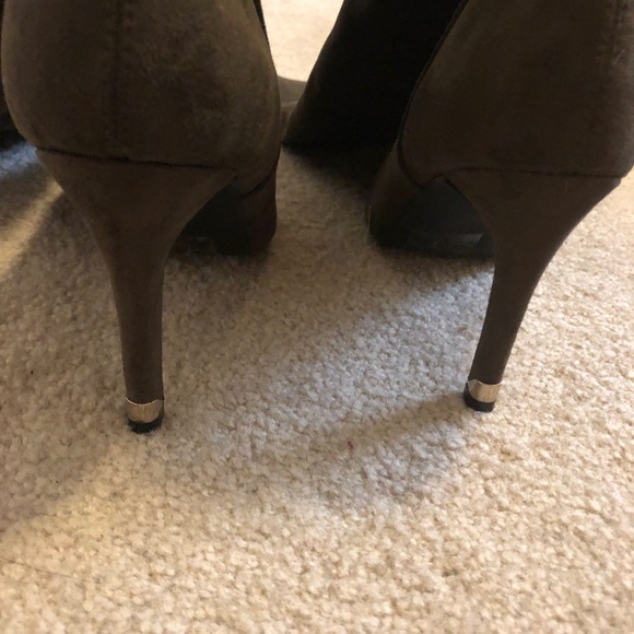 over the knee boots - Picture 5 of 8